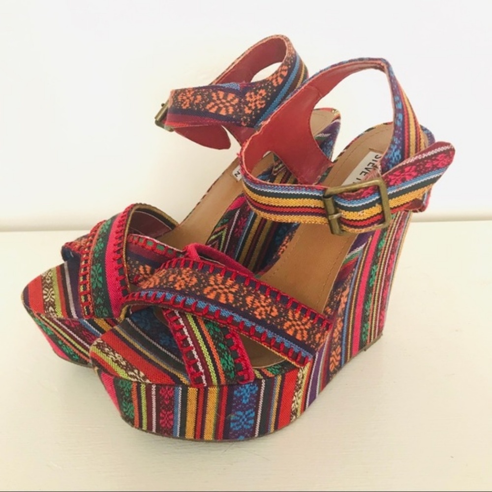 Steve Madden Women's Winonna Wedge Sandals SZ 6